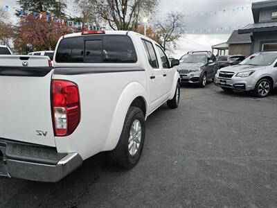 2017 Nissan Frontier SV - Photo 7 - Redding, CA 96001