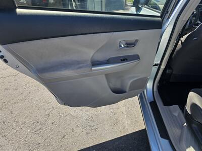 2016 Toyota Prius v Three - Photo 14 - Redding, CA 96001