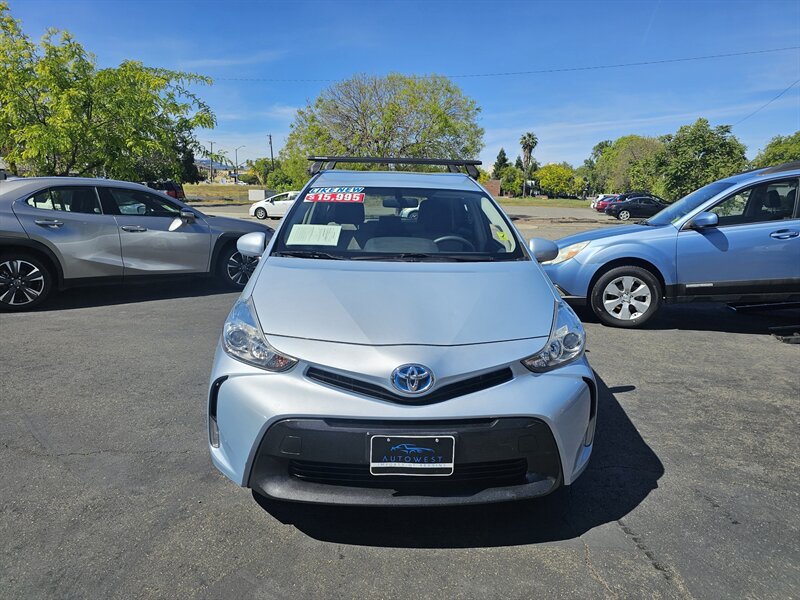 2016 Toyota Prius v Three  