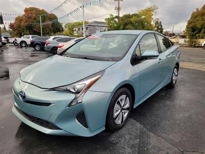 2016 Toyota Prius Two   - Photo 3 - Redding, CA 96001