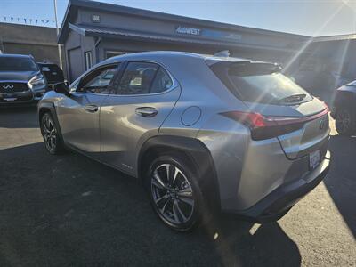 2019 Lexus UX 250h   - Photo 4 - Redding, CA 96001