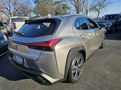 2019 Lexus UX 250h   - Photo 7 - Redding, CA 96001