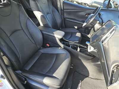 2017 Toyota Prius Prime Advanced   - Photo 8 - Redding, CA 96001