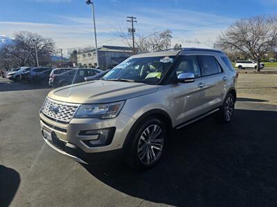2017 Ford Explorer Platinum   - Photo 3 - Redding, CA 96001