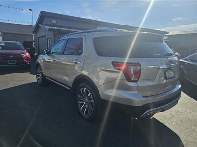 2017 Ford Explorer Platinum   - Photo 5 - Redding, CA 96001