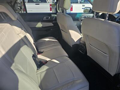 2017 Ford Explorer Platinum   - Photo 11 - Redding, CA 96001
