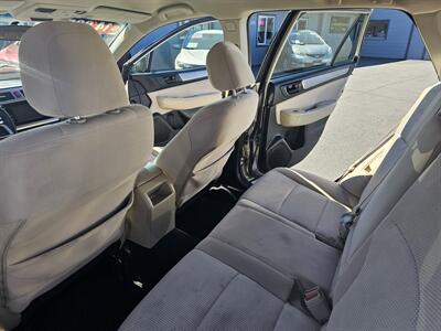 2018 Subaru Outback 2.5i - Photo 11 - Redding, CA 96001