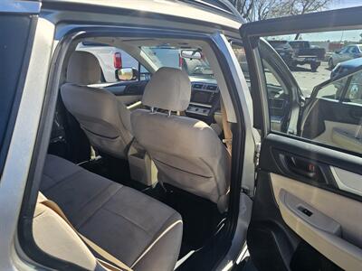 2018 Subaru Outback 2.5i - Photo 8 - Redding, CA 96001