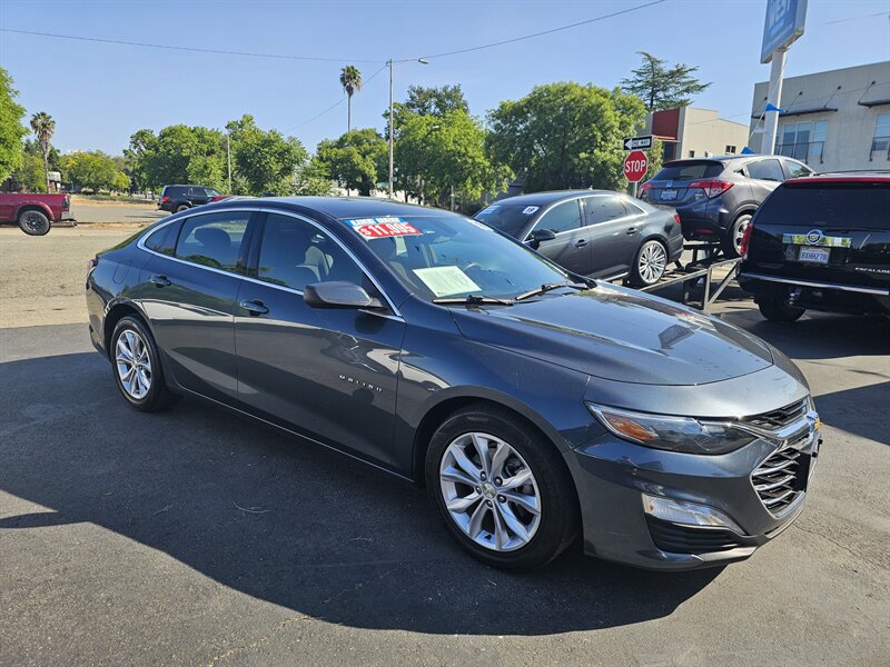 2019 Chevrolet Malibu LT - Photo 1 - Redding, CA 96001