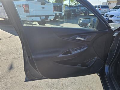 2019 Chevrolet Malibu LT   - Photo 16 - Redding, CA 96001