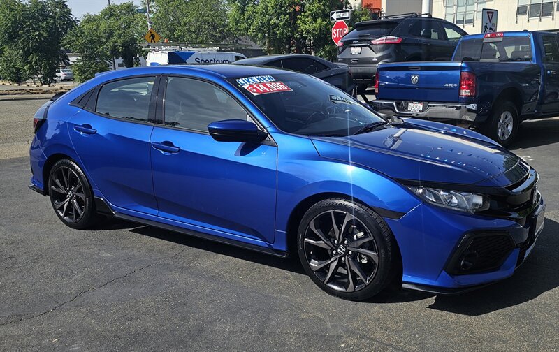 2018 Honda Civic Sport CVT's photo