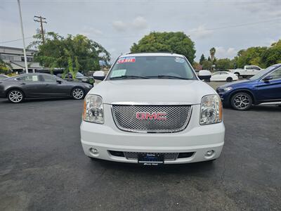 2007 GMC Yukon SLT SLT 4dr SUV   - Photo 2 - Redding, CA 96001