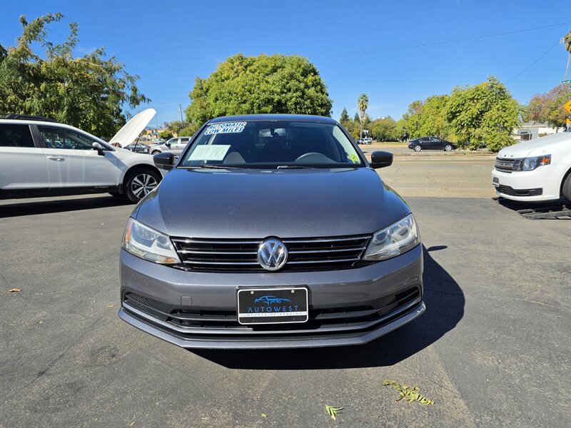 2015 Volkswagen Jetta S  