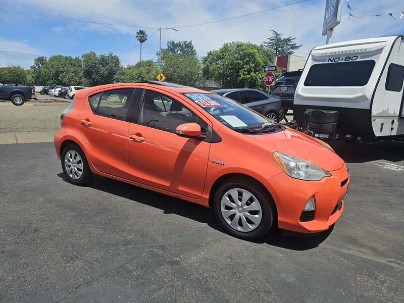 2013 Toyota Prius c Three   - Photo 1 - Redding, CA 96001