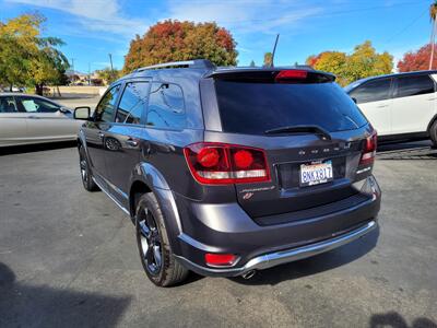 2018 Dodge Journey Crossroad   - Photo 5 - Redding, CA 96001