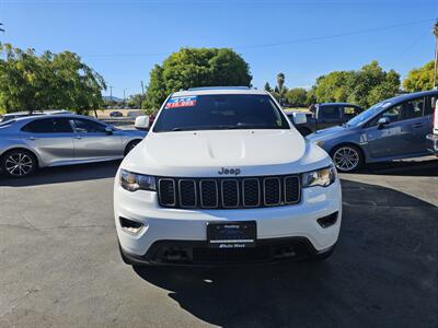 2017 Jeep Grand Cherokee Laredo   - Photo 2 - Redding, CA 96001