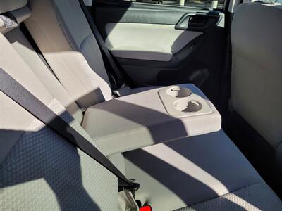 2015 Subaru Forester 2.5i Premium   - Photo 16 - Redding, CA 96001