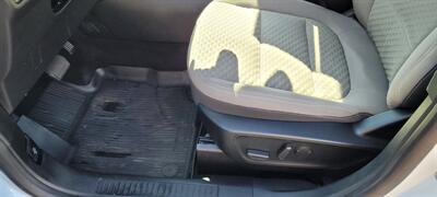 2020 Ford Escape SE   - Photo 20 - Redding, CA 96001