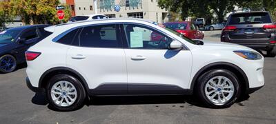 2020 Ford Escape SE   - Photo 8 - Redding, CA 96001