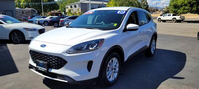 2020 Ford Escape SE   - Photo 3 - Redding, CA 96001