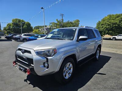 2015 Toyota 4Runner SR5   - Photo 3 - Redding, CA 96001