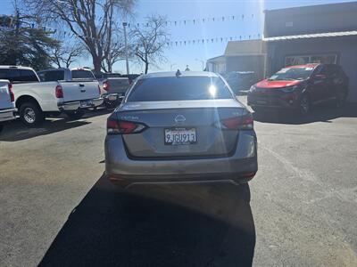 2021 Nissan Versa SV   - Photo 6 - Redding, CA 96001
