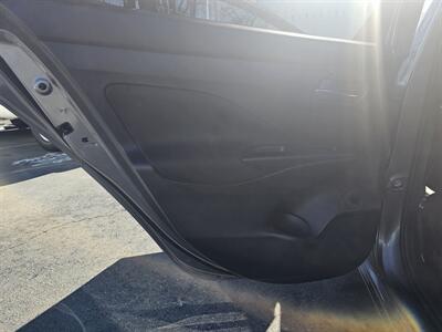 2021 Nissan Versa SV   - Photo 14 - Redding, CA 96001