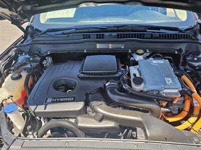 2020 Ford Fusion Hybrid SE   - Photo 25 - Redding, CA 96001