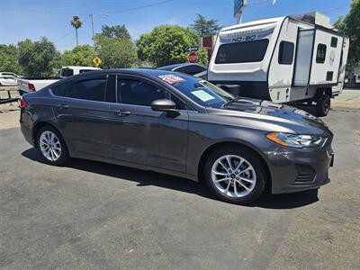 2020 Ford Fusion Hybrid SE   - Photo 1 - Redding, CA 96001