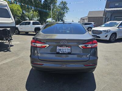 2020 Ford Fusion Hybrid SE   - Photo 6 - Redding, CA 96001