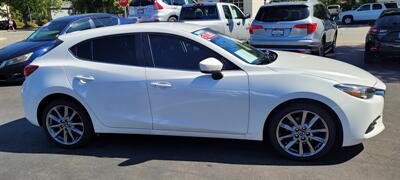 2018 Mazda Mazda3 Touring   - Photo 8 - Redding, CA 96001