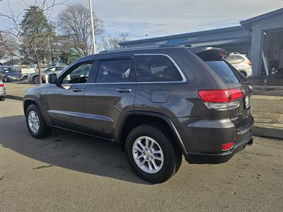 2019 Jeep Grand Cherokee Laredo   - Photo 5 - Redding, CA 96001