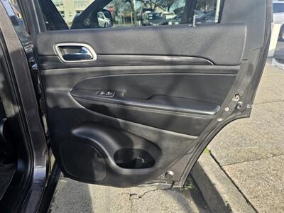 2019 Jeep Grand Cherokee Laredo   - Photo 11 - Redding, CA 96001