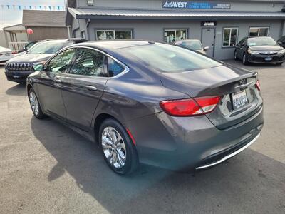 2015 Chrysler 200 Limited   - Photo 5 - Redding, CA 96001