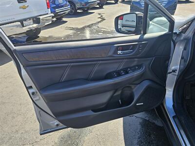 2019 Subaru Outback 3.6R Limited   - Photo 17 - Redding, CA 96001