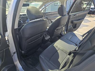 2019 Subaru Outback 3.6R Limited   - Photo 14 - Redding, CA 96001