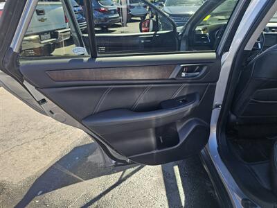 2019 Subaru Outback 3.6R Limited   - Photo 15 - Redding, CA 96001