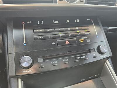 2014 Lexus IS 250   - Photo 19 - Redding, CA 96001