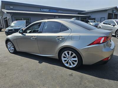 2014 Lexus IS 250   - Photo 5 - Redding, CA 96001
