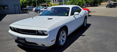 2011 Dodge Challenger SE   - Photo 3 - Redding, CA 96001