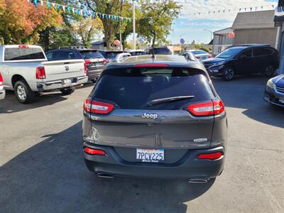 2016 Jeep Cherokee Latitude   - Photo 6 - Redding, CA 96001