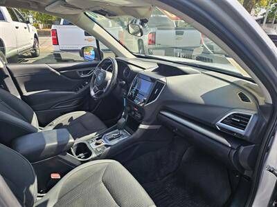2020 Subaru Forester Premium   - Photo 9 - Redding, CA 96001