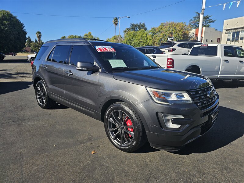 2017 Ford Explorer
