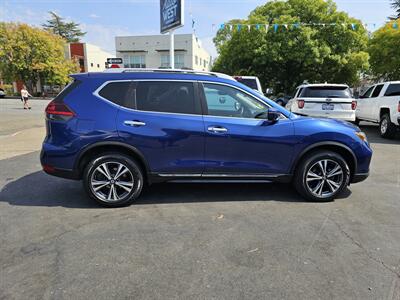 2018 Nissan Rogue SL   - Photo 8 - Redding, CA 96001
