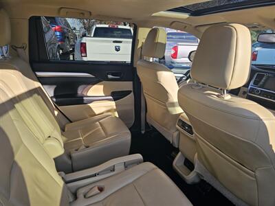 2016 Toyota Highlander XLE - Photo 10 - Redding, CA 96001