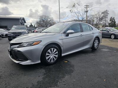 2020 Toyota Camry Hybrid LE   - Photo 3 - Redding, CA 96001