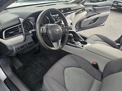 2020 Toyota Camry Hybrid LE   - Photo 15 - Redding, CA 96001