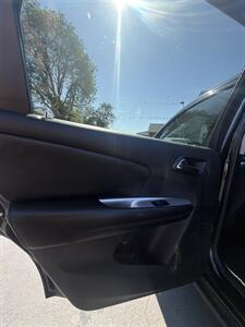 2016 Dodge Journey SXT - Photo 13 - Redding, CA 96001