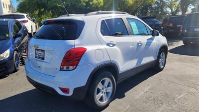 2018 Chevrolet Trax LT   - Photo 8 - Redding, CA 96001