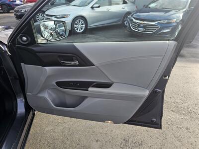 2013 Honda Accord EX-L V6 w/Navi   - Photo 10 - Redding, CA 96001